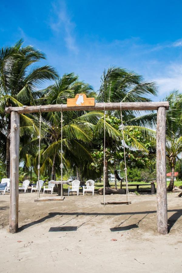 Show Pony Beach Resort And Suites Las Lajas  Buitenkant foto